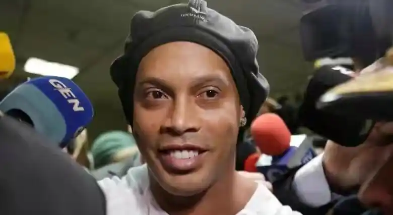 一方面是热 一方面是热